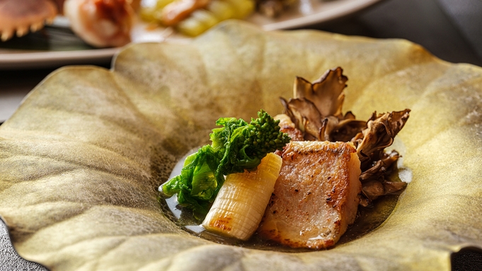 【Premiumコース◆2食】＜メイン2種+夕食フリードリンク＞長崎の美食×ドリンクとの調和を楽しむ